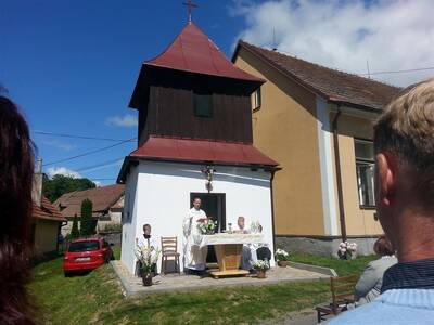 znovu-vysvcen-kaple-nejsvtj-trojice-2014