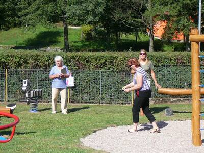 dtsk-hit-u-budovy-koly-v-ron-p-78