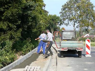 bezbarirov-chodnk-u-z-v-ron