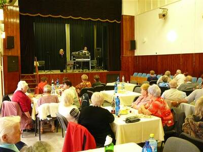 beseda-s-dchodci-1492010