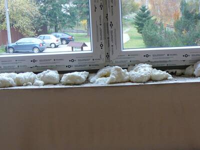 vmna-oken-a-dve-ron-p-8-rok-2012